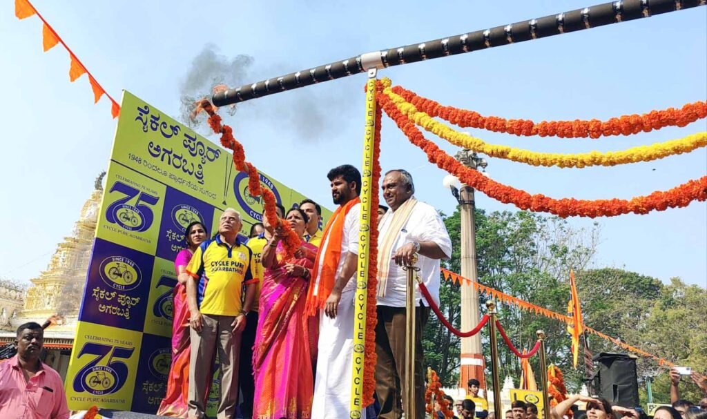 cycle pure 111-feet Agarbathi