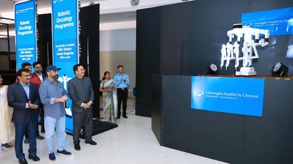 da vinci robotic system inauguration at gleneagles healthcity by kamal haasan