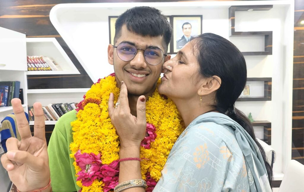 neet all india topper divyansh