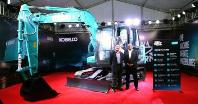 kobelco sk80 launch