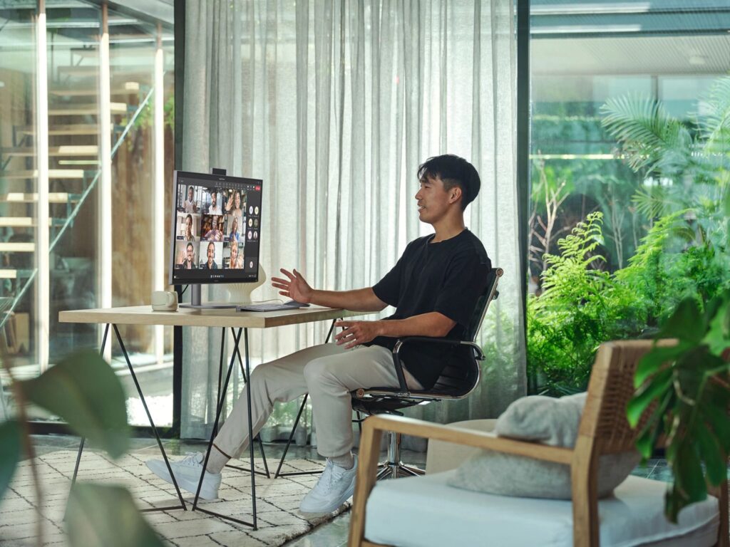 HP AI OmniStudio X AIO PC