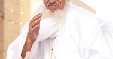 His Holiness Syedna Mufaddal Saifuddin photo