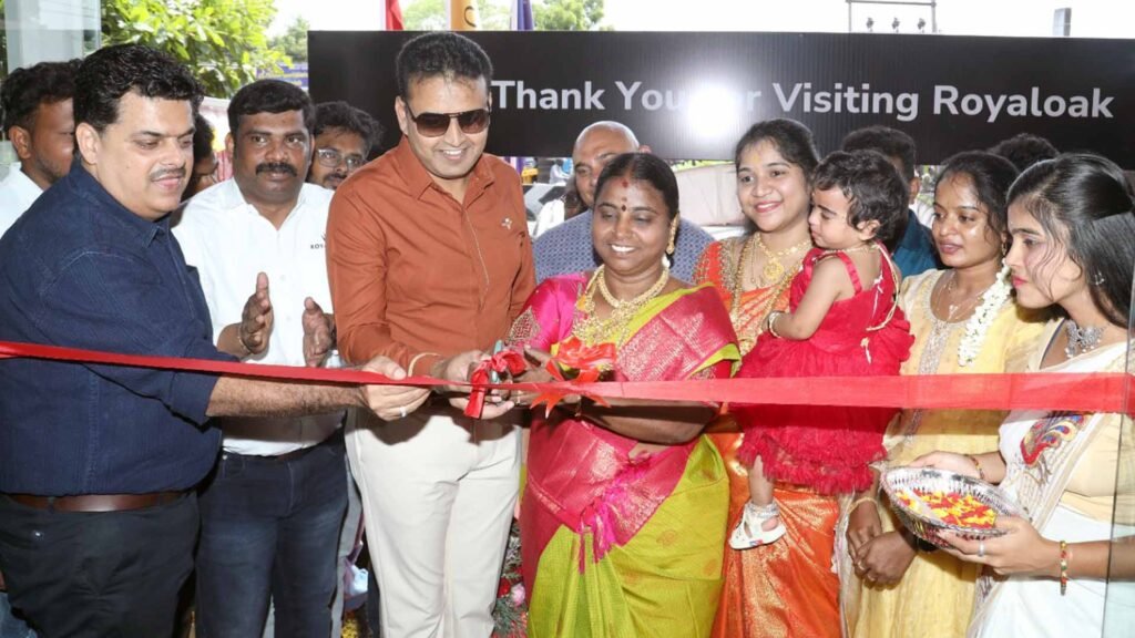 Royaloak Furniture Dindigul Store