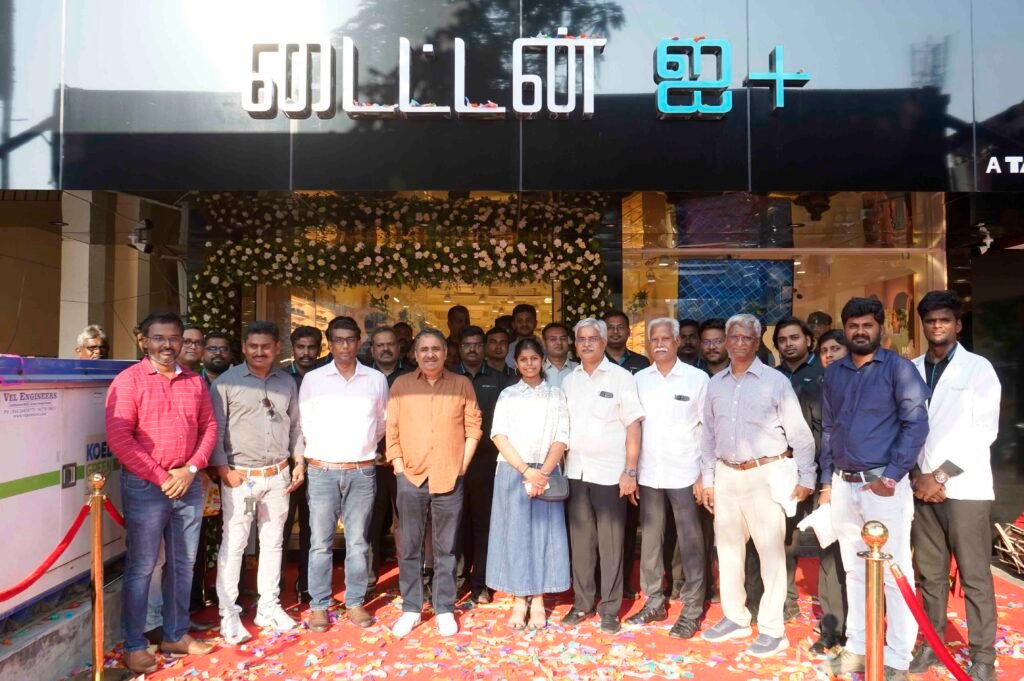 Titan Eye + Velachary chennai