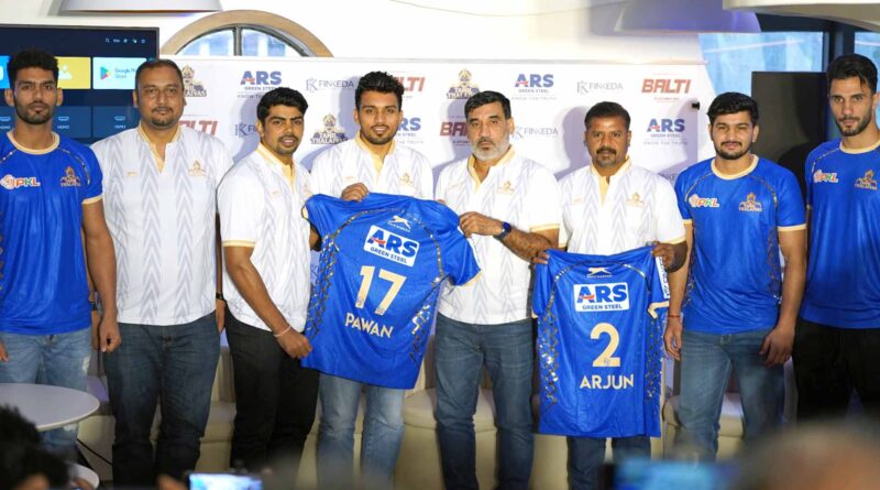 Tamil Thalaivas 2025 squad players list jersey launch