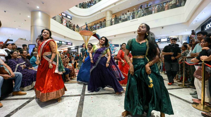 Phoenix Marketcity Vows & Vogue