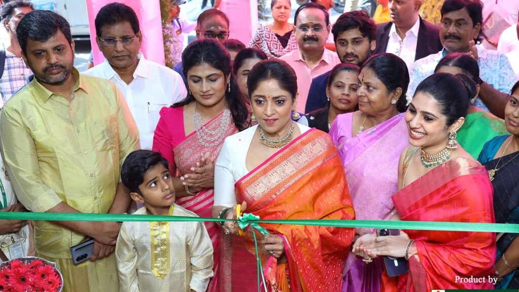 actress nadhiya ramraj cottons ramyyam sarees premium silk sarees store t nagar