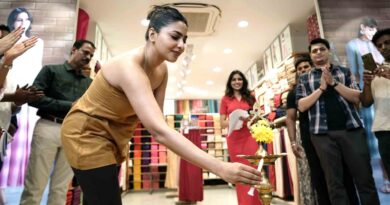Go Colors Store anna nagar launch aishwarya lekshmi